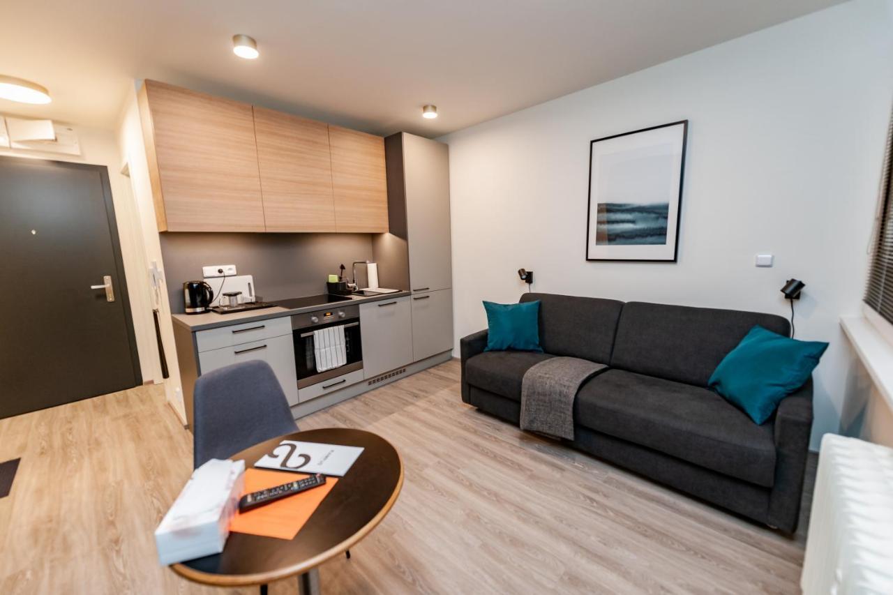 Apartments 4U: Kampus Upstairs Hradec Králové 外观 照片