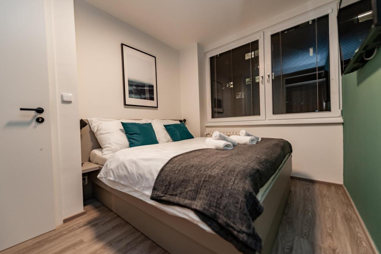Apartments 4U: Kampus Upstairs Hradec Králové 外观 照片